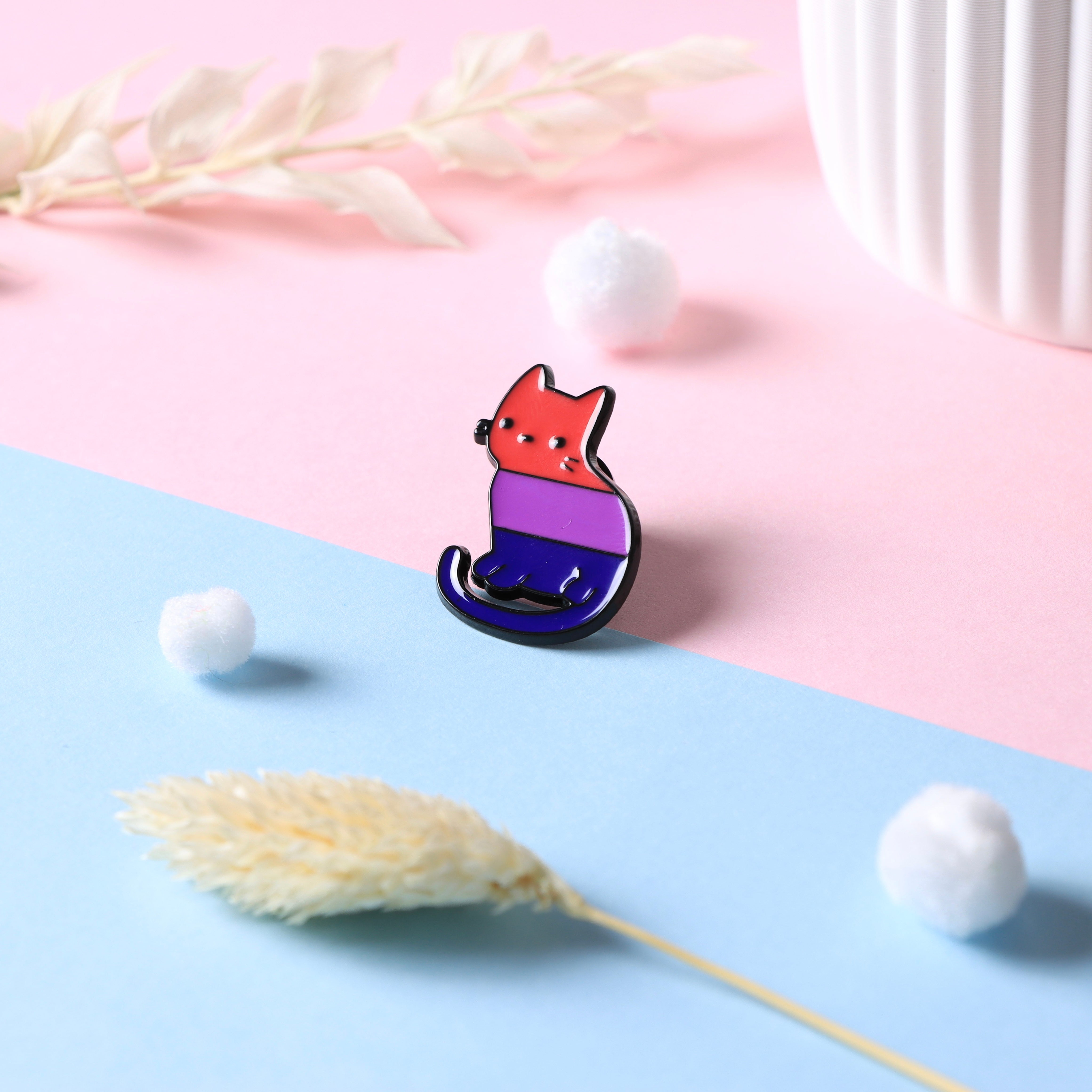 Bi Katzen Pin